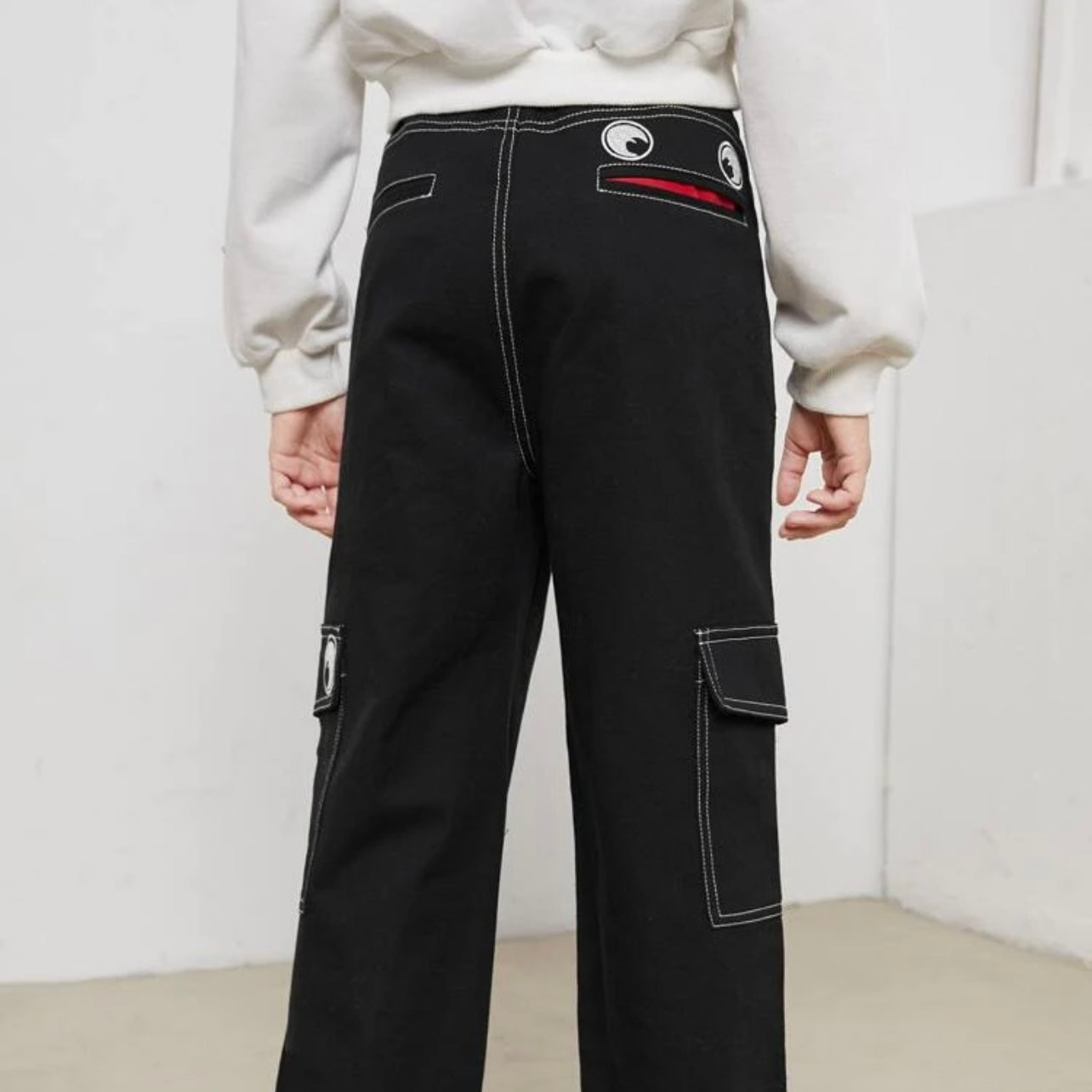 SHEIN x googly eye cru girls contrast stitch patched detail cargo pants