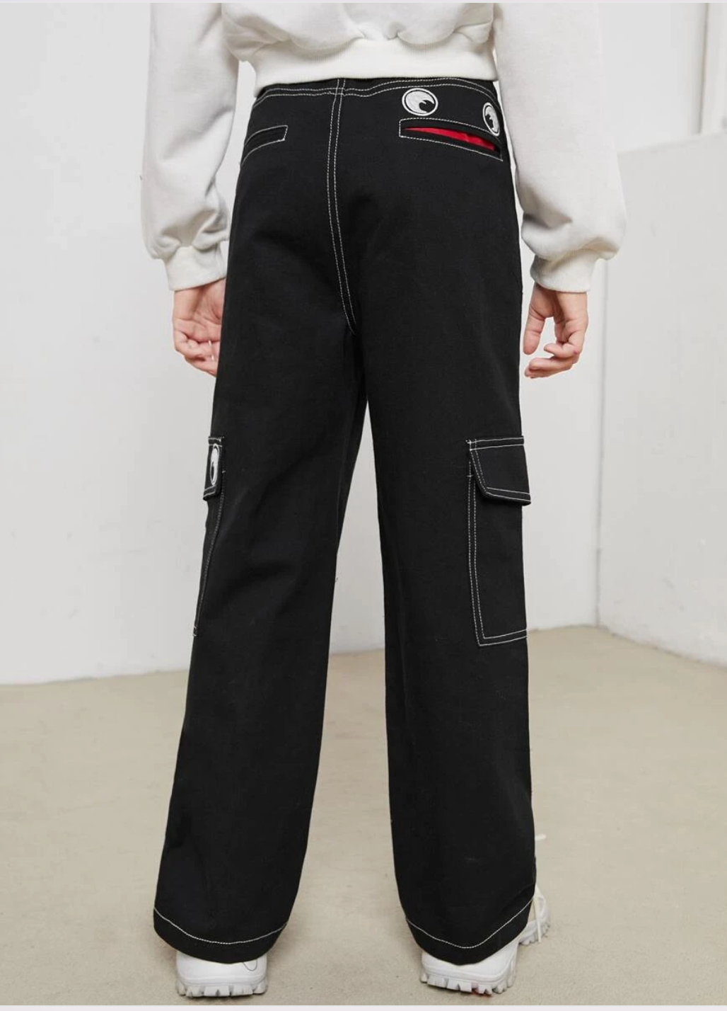 SHEIN x googly eye cru girls contrast stitch patched detail cargo pants