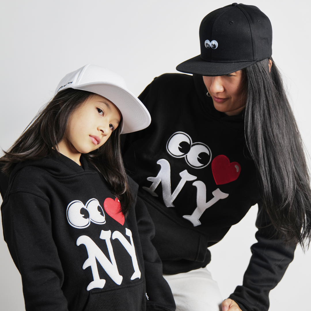 SWEATSHIRT: Eye heart NY Pull over hood