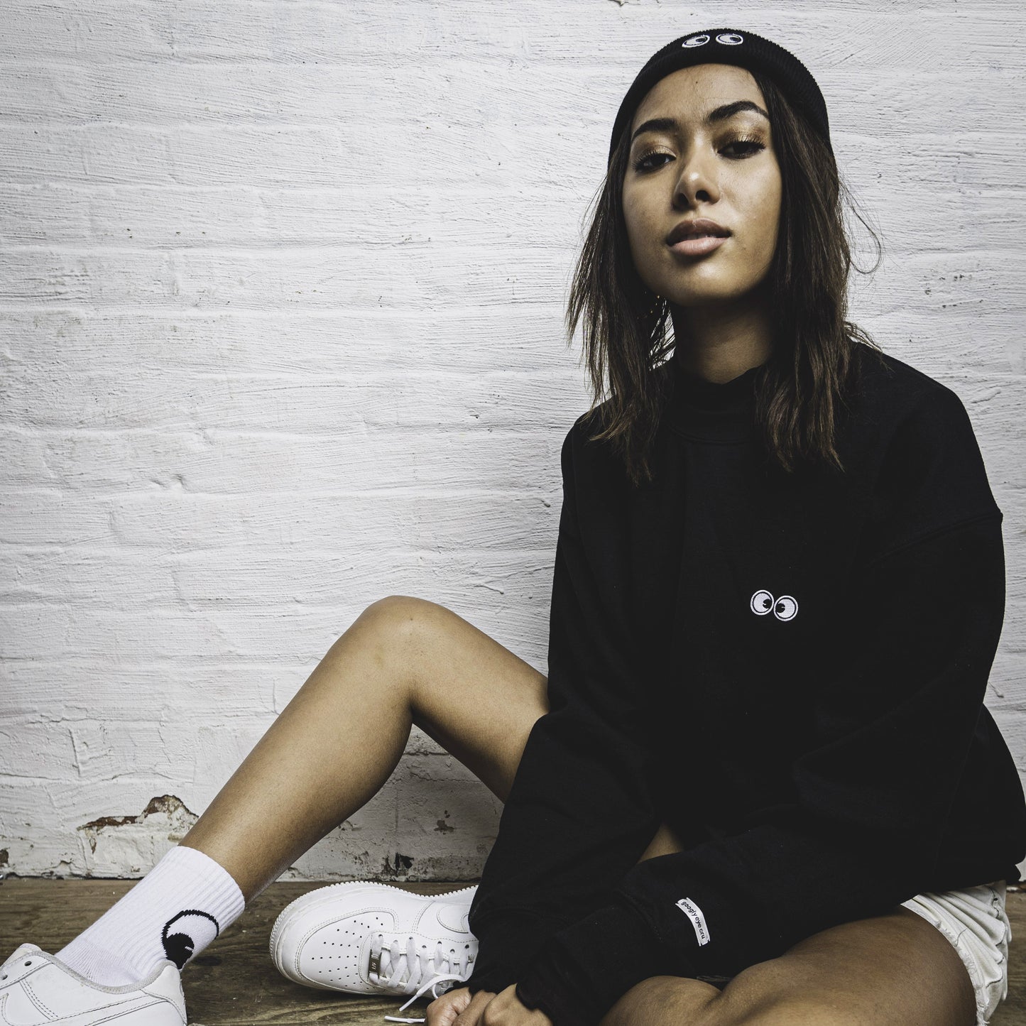 SWEATSHIRT: Cross Eyed Cru Neck Fleece