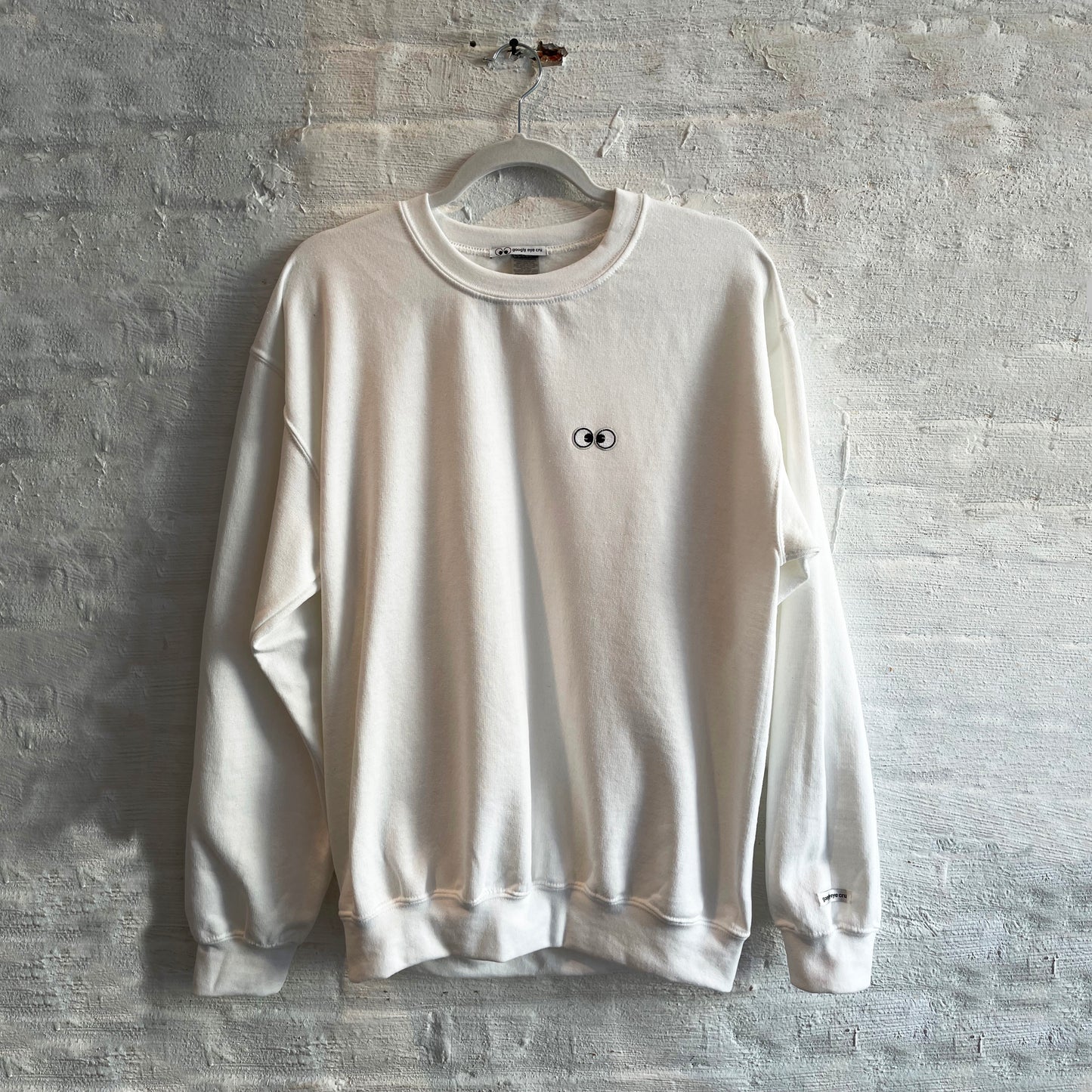 SWEATSHIRT: Cross Eyed Cru Neck Fleece