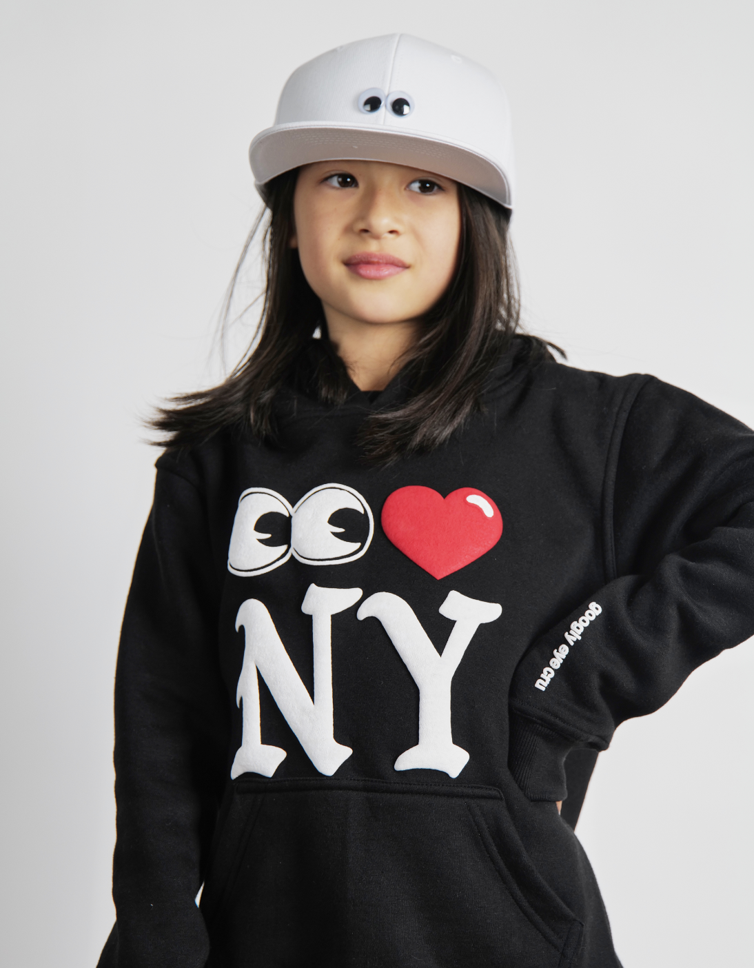 YOUTH SWEATSHIRT: Eye heart NY Pull over hood