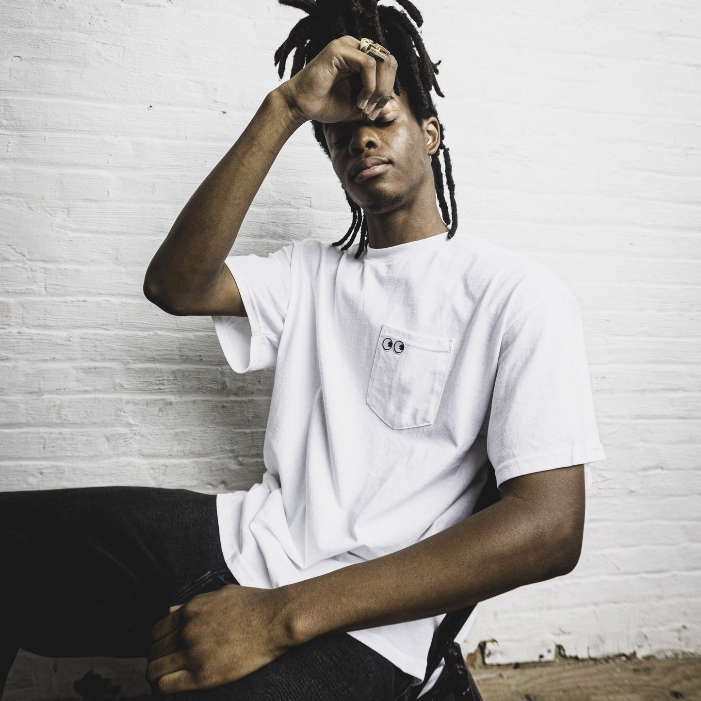 TEE: Side Eyed Pocket Tee