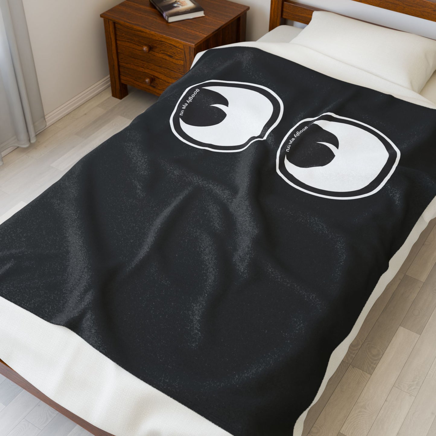 Googly Eye Cru Velveteen Plush Blanket — Cute Cuddle Face Throw