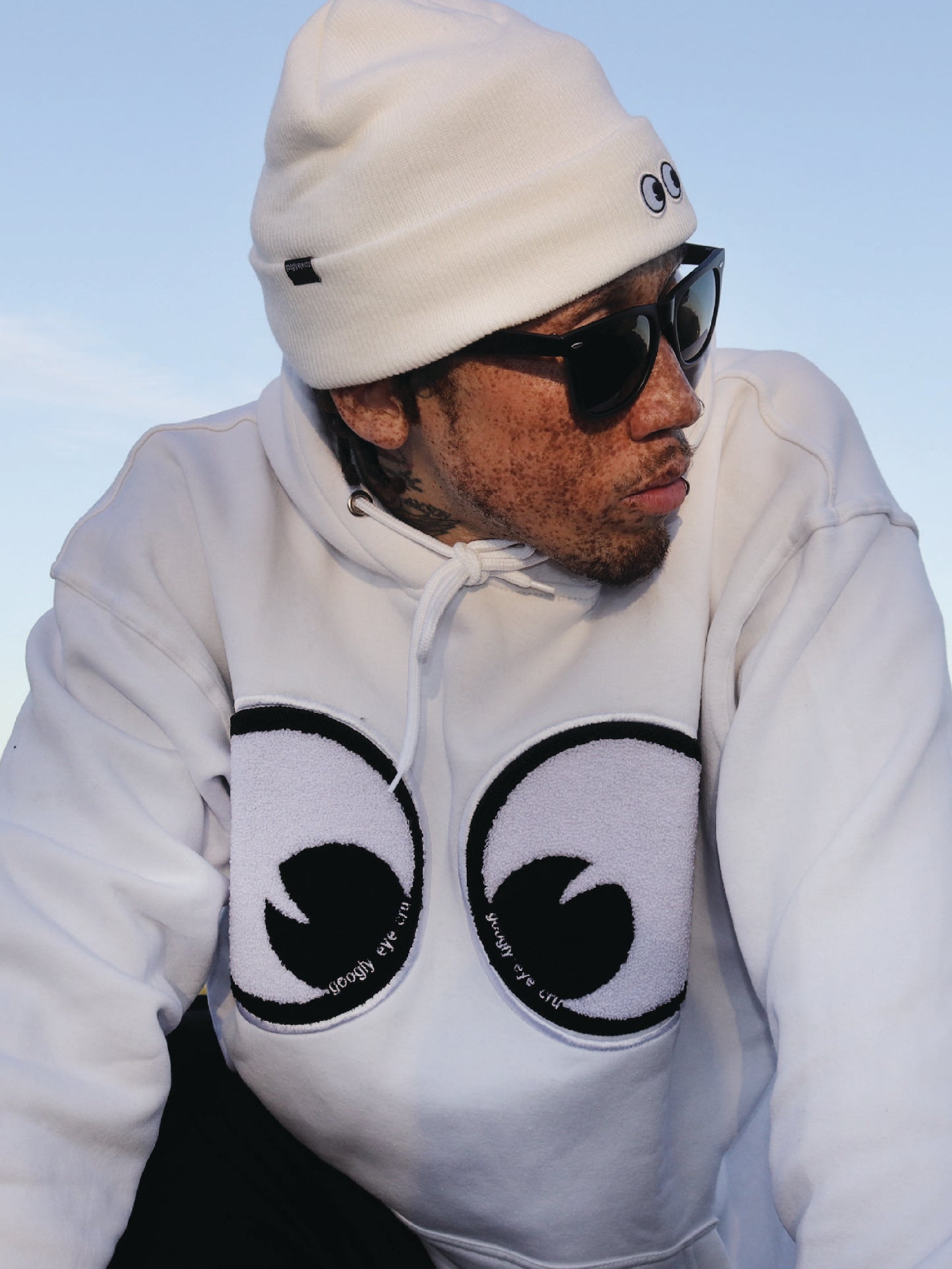 SWEATSHIRT: Big Chenille Eyes Pull over hood
