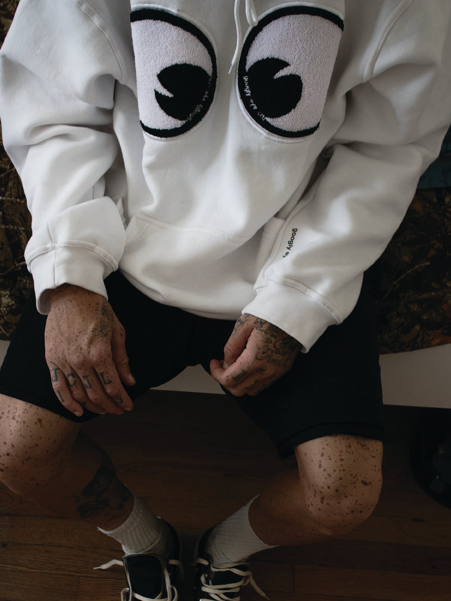 SWEATSHIRT: Big Chenille Eyes Pull over hood