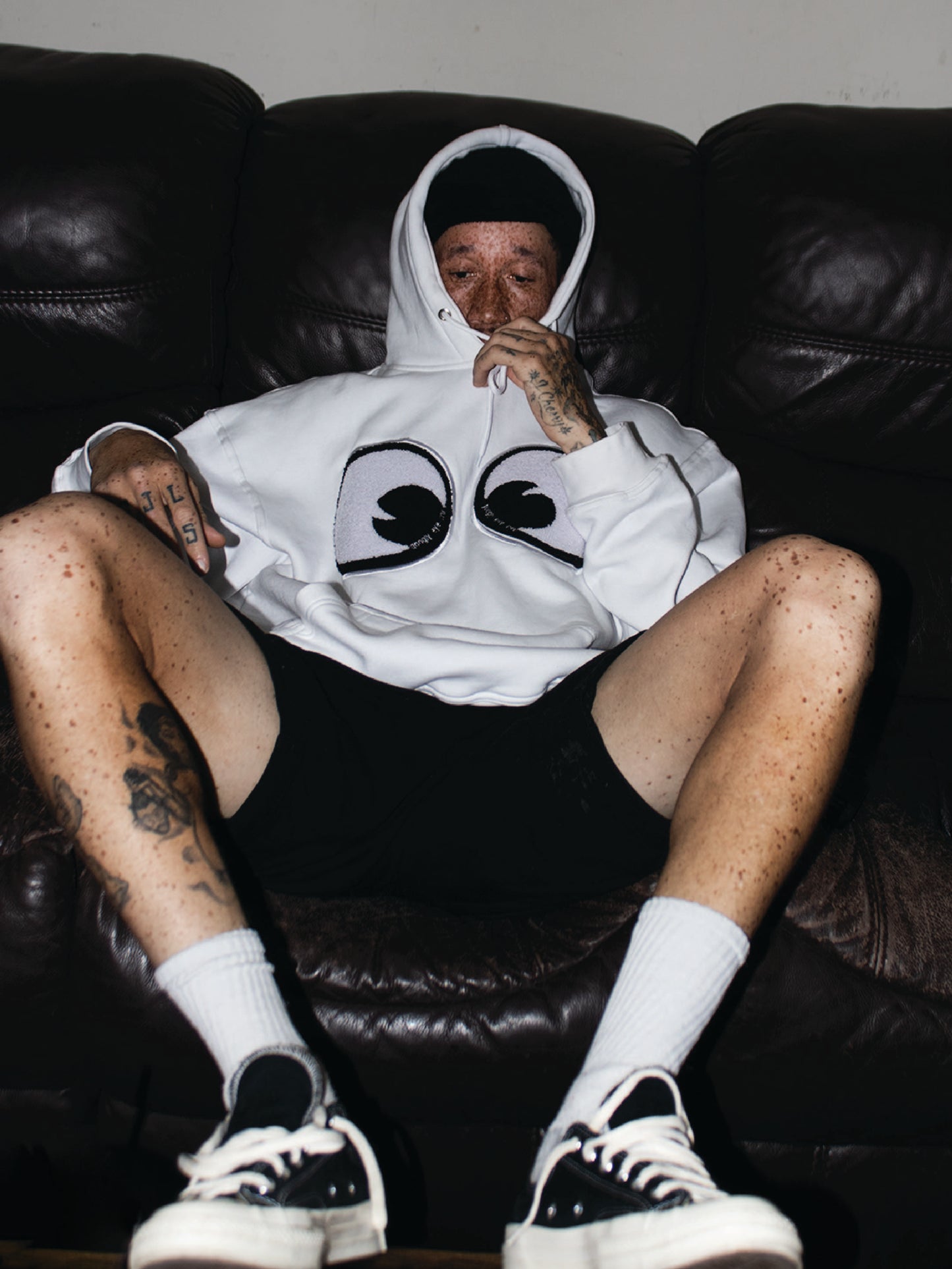 SWEATSHIRT: Big Chenille Eyes Pull over hood